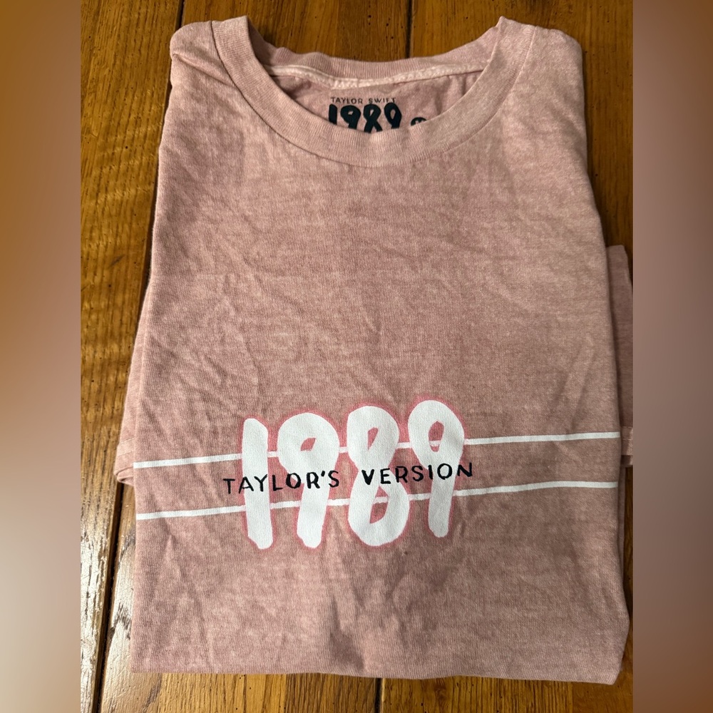 Taylor Swift 1989 Version Shirt Sz Medium